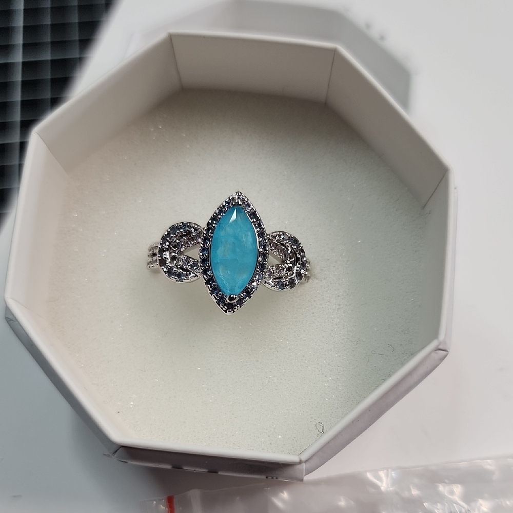Bomb Party Ring Size 9 Elegant Silver and Blue Gemstone Ring